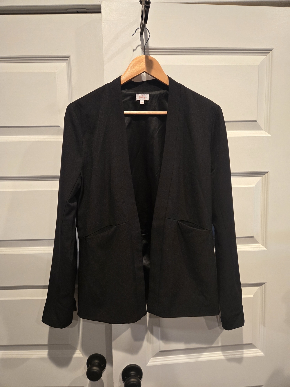 Black Collarless Open-Front Blazer